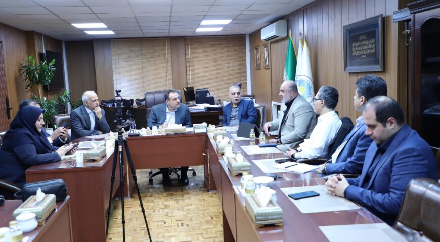 دکتر محمدرضا جواهری تفتی در نشست «هم‌اندیشی مدیران عامل» بر استفاده از ظرفیت‌های آموزشی دانشگاه علمی‌کاربردی سبا تأکید کرد